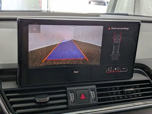 Used 2023 Audi Q5 2.0T Premium image 34