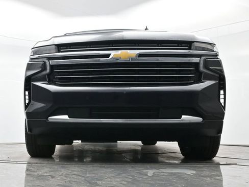 Used 2024 Chevrolet Suburban LT image 28