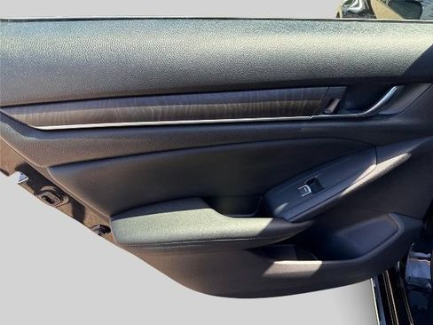 Used 2019 Honda Accord EX-L image 21