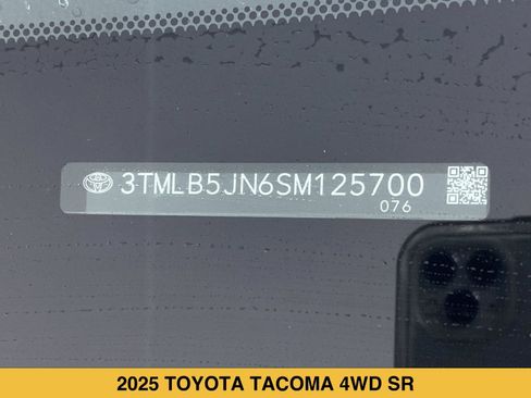 Used 2025 Toyota Tacoma SR5 w/ SR5 Upgrade Package AWD/4WD image 47
