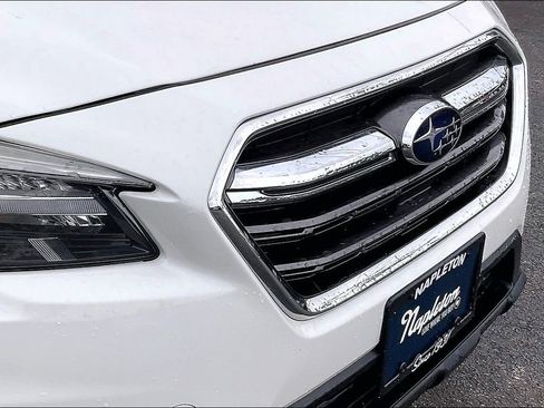 Used 2018 Subaru Outback 2.5i Limited AWD/4WD image 34