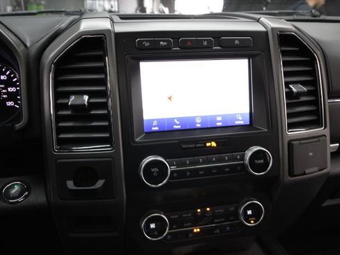 Used 2021 Ford Expedition Max XLT image 22