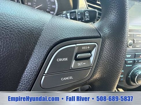 Used 2018 Hyundai Santa Fe SE w/ Cargo Package AWD/4WD image 29