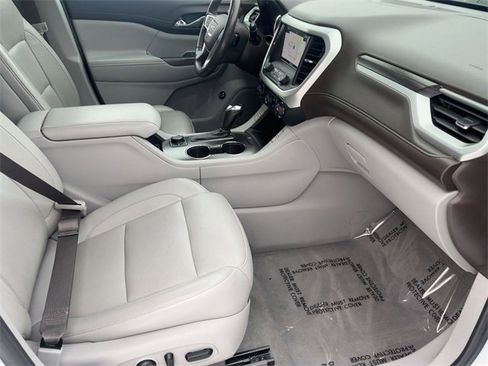 Used 2019 GMC Acadia SLT image 31