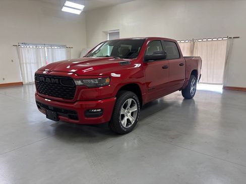 New 2026 RAM 1500 Express AWD/4WD image 4