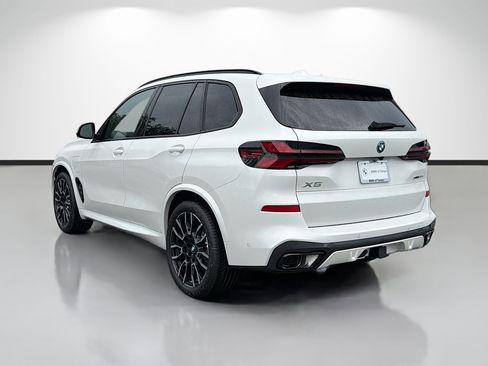 New 2026 BMW X5 xDrive50e w/ Executive Package AWD/4WD image 5