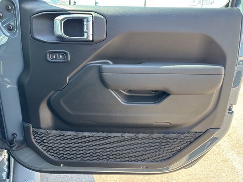 New 2025 Jeep Wrangler Sport S image 23