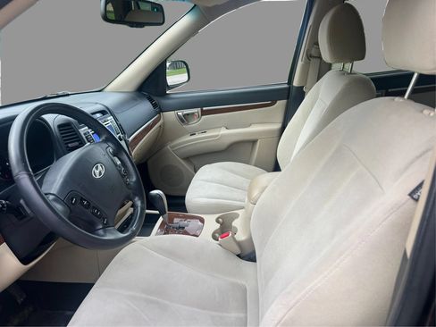 Used 2009 Hyundai Santa Fe SE FWD image 10