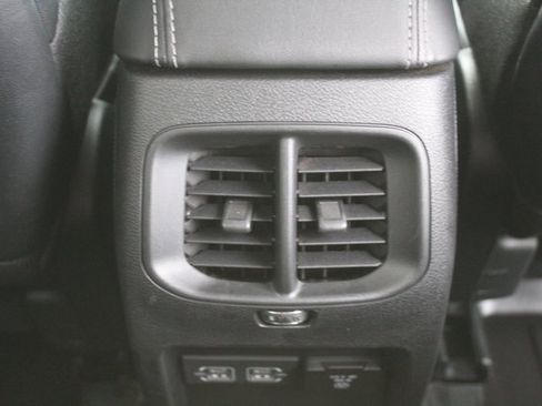 Used 2023 Jeep Cherokee Altitude Lux image 18