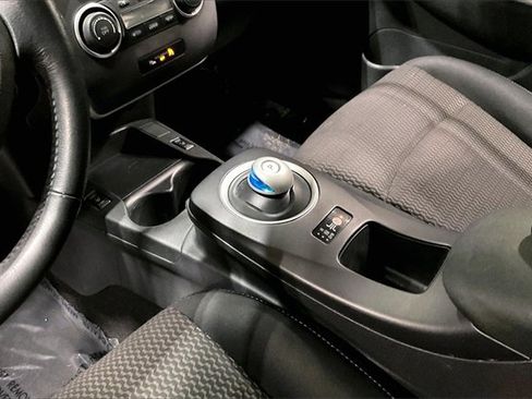 Used 2015 Nissan Leaf S w/ Charge Package image 15