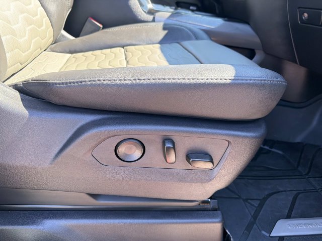 Used 2026 Chevrolet Silverado 2500 ZR2 w/ LPO, Dark Essentials Package AWD/4WD image 15