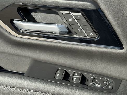 New 2026 GMC Yukon XL Denali w/ Sun & Power Step Package image 19