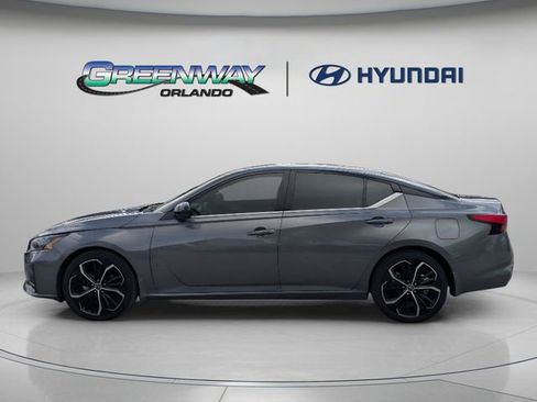 Used 2024 Nissan Altima 2.5 SR FWD image 5