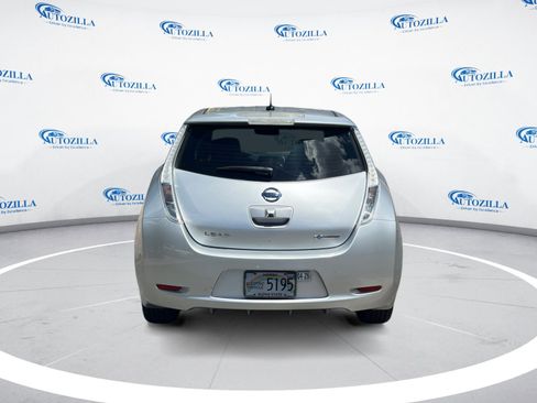 Used 2013 Nissan Leaf SL w/ Premium Pkg image 4
