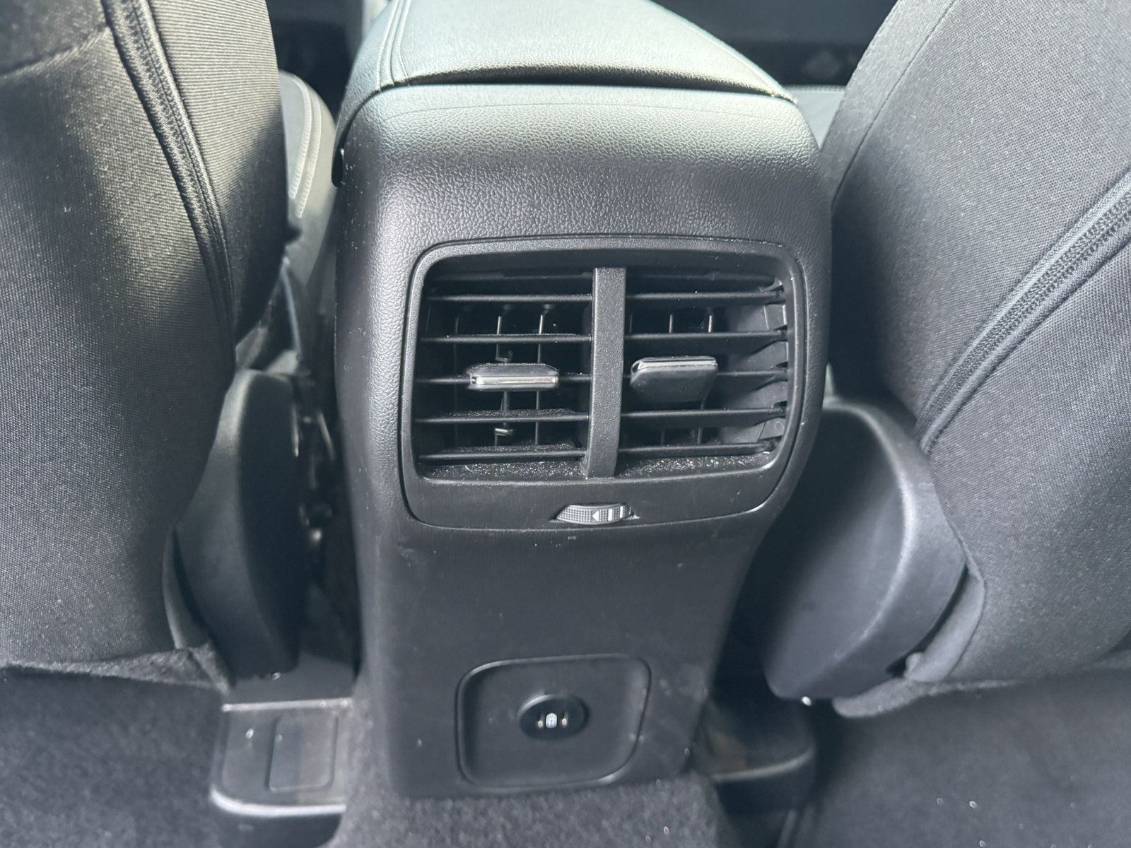 Used 2025 Ford Escape Active AWD/4WD image 23