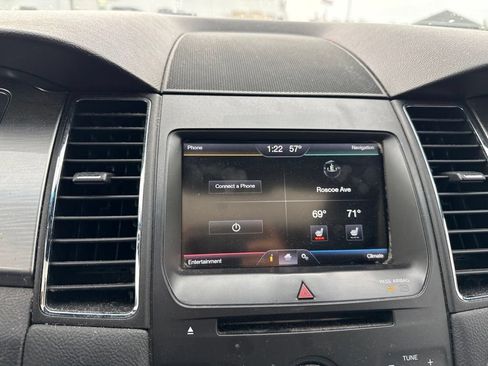 Used 2015 Ford Taurus SEL w/ Equipment Group 201A FWD image 11