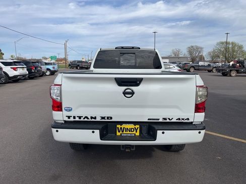 Used 2018 Nissan Titan SV w/ SV Convenience Package AWD/4WD image 7