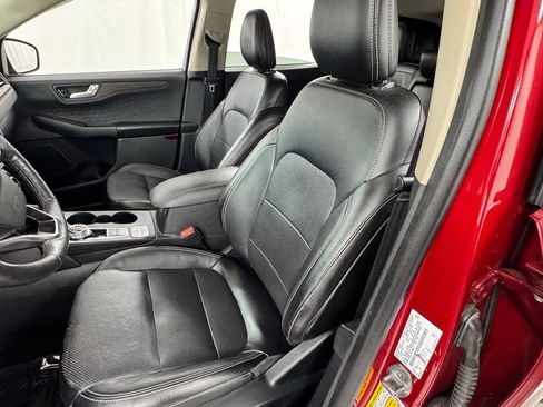 Used 2020 Ford Escape Titanium AWD/4WD image 10