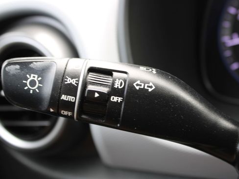 Used 2021 Hyundai Kona Limited image 29