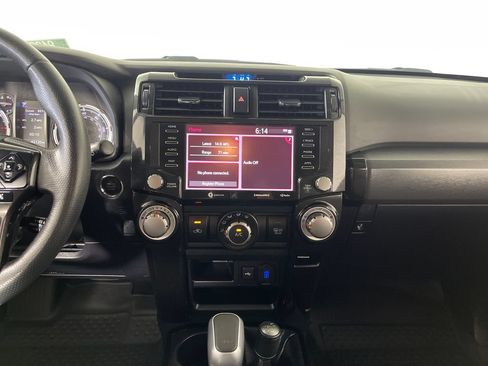 Certified 2022 Toyota 4Runner TRD Off-Road AWD/4WD image 15