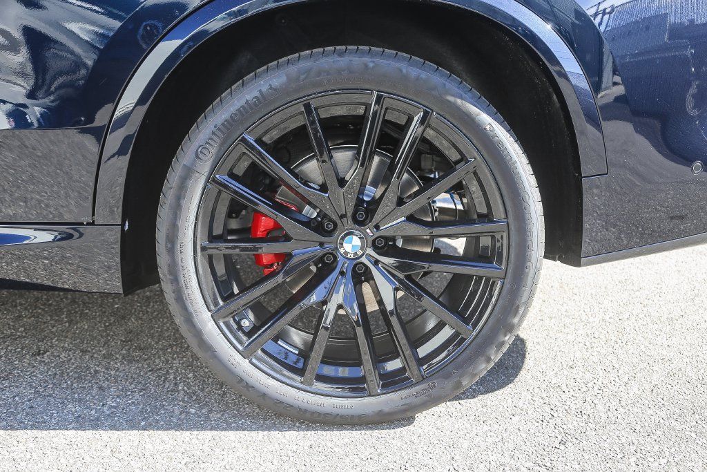 Used 2026 BMW X5 sDrive40i w/ M Sport Package RWD image 8