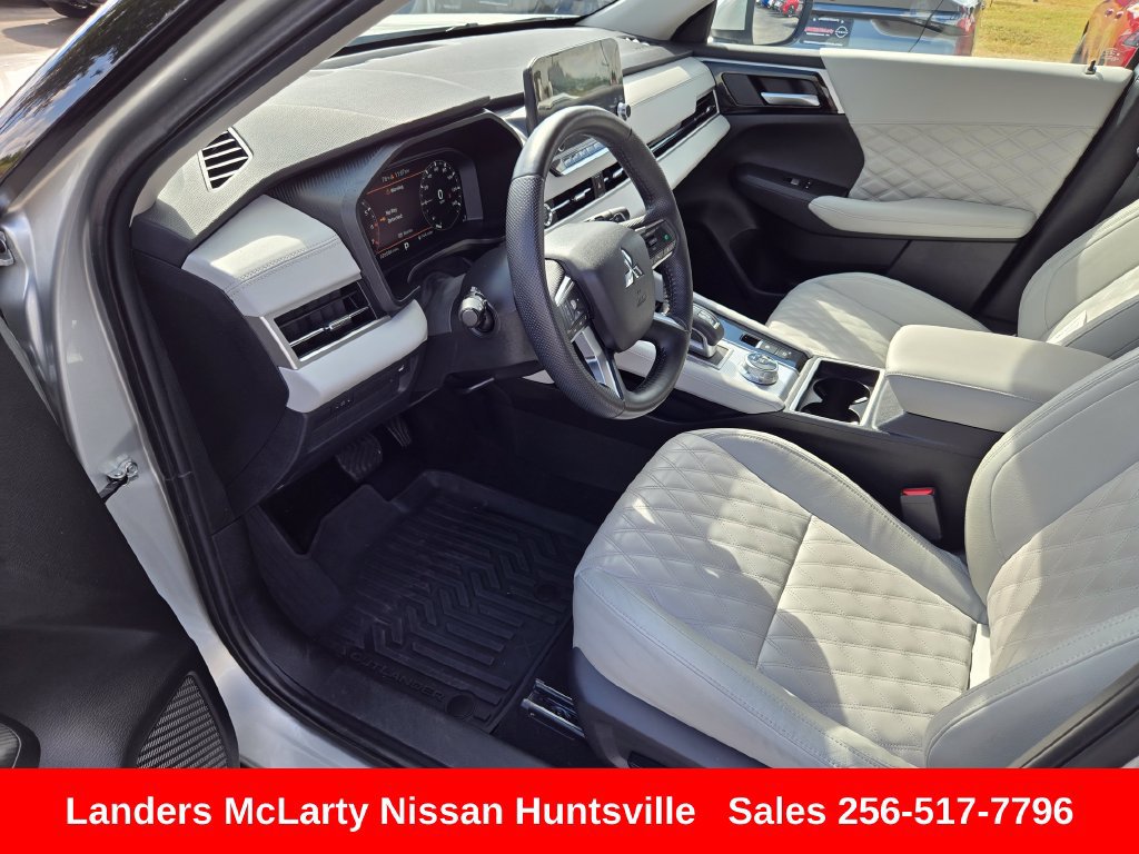 Used 2024 Mitsubishi Outlander SEL FWD image 17
