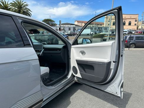 Used 2023 Hyundai Ioniq 5 Limited RWD image 44