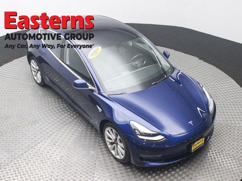 Used 2018 Tesla Model 3 Performance AWD/4WD image 3