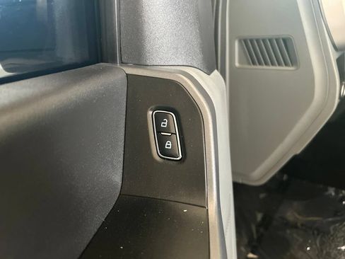 Used 2024 Ford F350 XLT AWD/4WD image 42