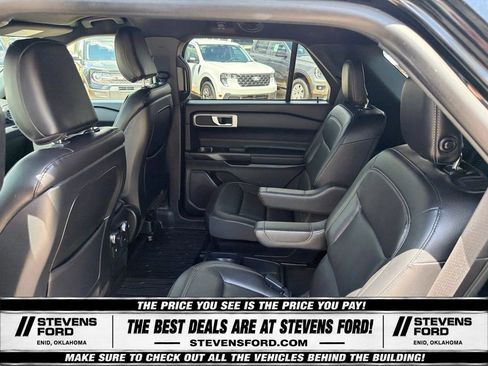 Used 2020 Ford Explorer XLT w/ Equipment Group 202A AWD/4WD image 33