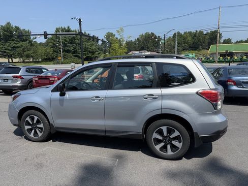 Used 2018 Subaru Forester 2.5i w/ Alloy Wheel Package image 9