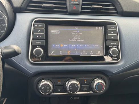 Used 2023 Nissan Versa SV FWD image 18