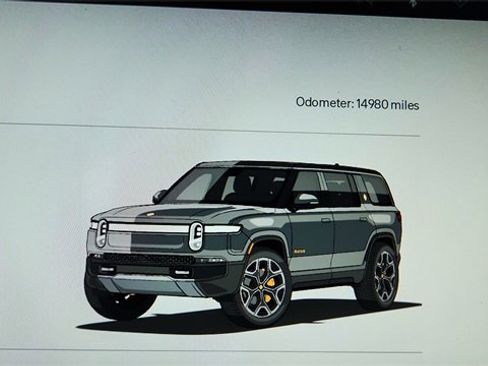 Used 2024 Rivian R1S Adventure image 43