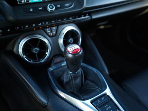 Used 2017 Chevrolet Camaro SS RWD image 35