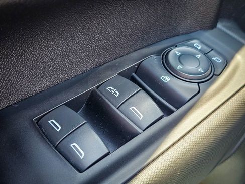 Used 2022 Chevrolet Silverado 1500 Custom Trail Boss w/ LPO, Dark Essentials Package AWD/4WD image 12