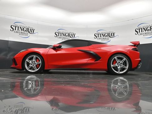 Used 2023 Chevrolet Corvette Stingray Premium Conv w/ Z51 Performance Package RWD image 29