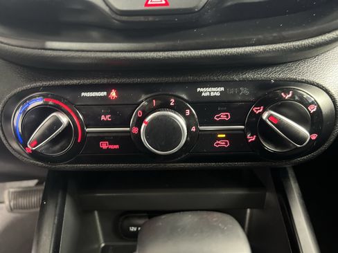 Used 2020 Kia Soul X-Line FWD image 28