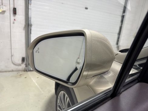 Used 2017 Lincoln MKX Reserve image 14