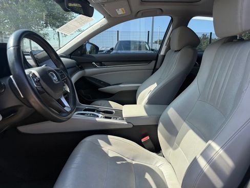 Used 2018 Honda Accord EX-L image 9