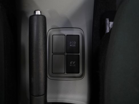 Used 2014 Toyota Prius C Two image 17