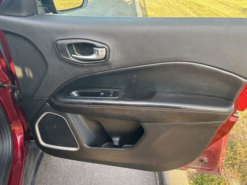 Used 2020 Jeep Compass Limited w/ Safety & Security Group image 43