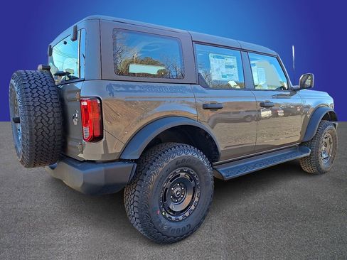 New 2025 Ford Bronco 4-Door w/ Sasquatch Package AWD/4WD image 3