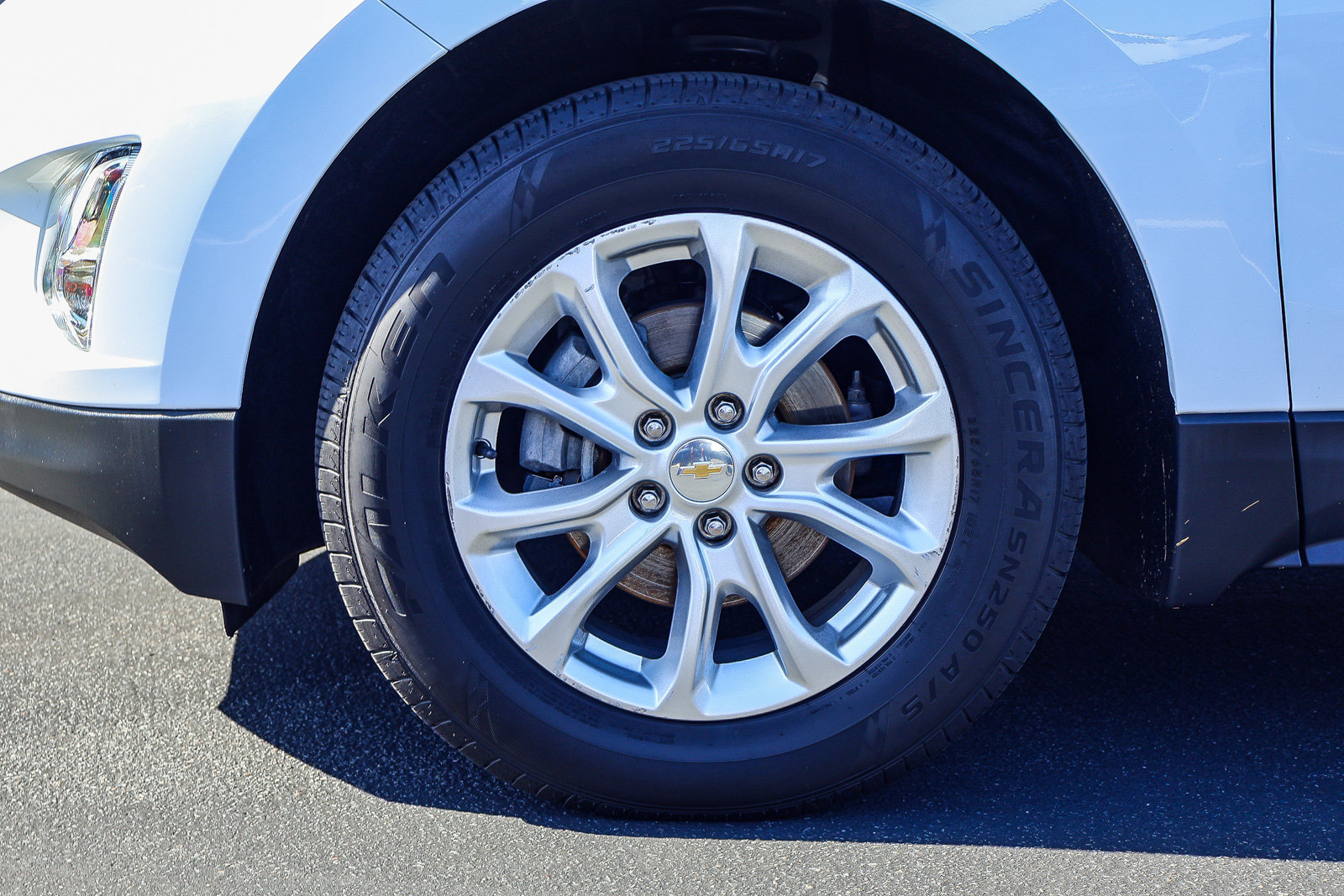 Used 2019 Chevrolet Equinox LS w/ LS Convenience Package FWD image 15