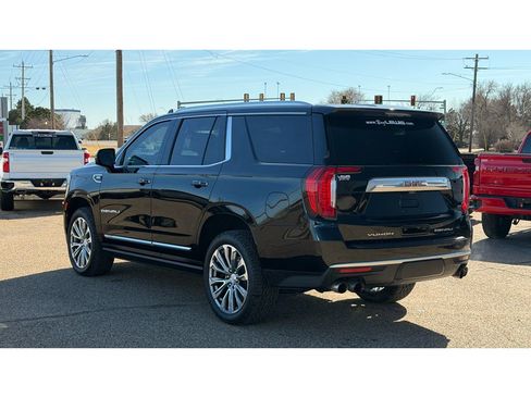 Used 2021 GMC Yukon Denali w/ Denali Premium Package image 5
