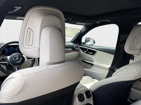New 2025 Mercedes-Benz C 300 4MATIC Sedan image 19