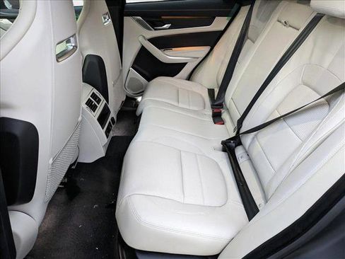 New 2025 Jaguar F-PACE R-Dynamic S image 16