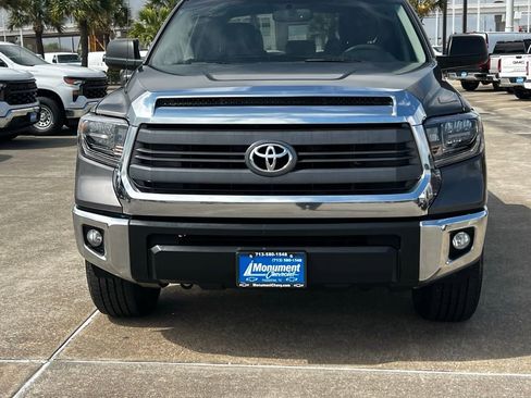 Used 2015 Toyota Tundra SR5 w/ SR5 Upgrade Package image 61