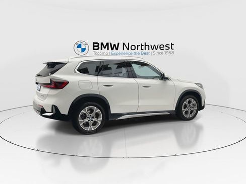 Used 2025 BMW X1 xDrive28i AWD/4WD image 4