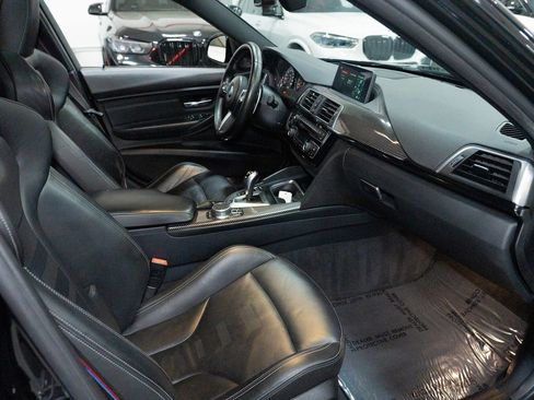 Used 2018 BMW M3 w/ Competition Package image 31