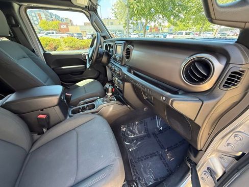 Used 2020 Jeep Wrangler Unlimited Sport S AWD/4WD image 40